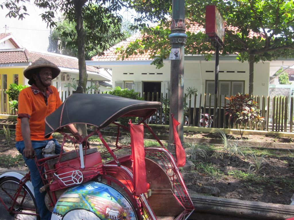 The Kresna Hotel Yogyakarta Exteriör bild